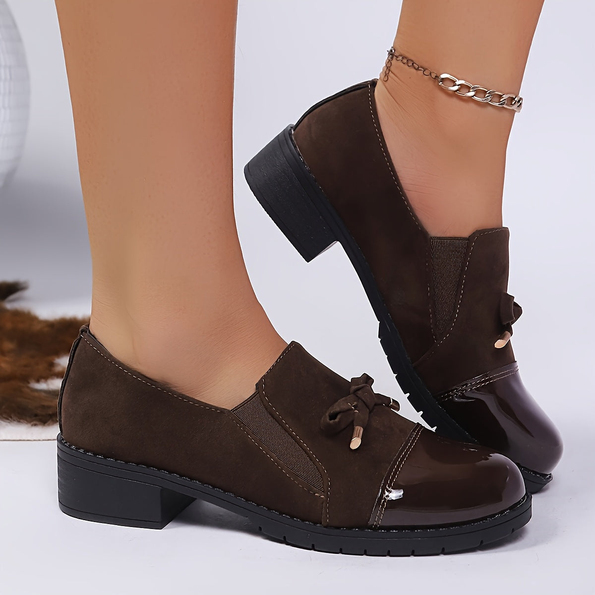 DELACROIX | Mocassins pour femme en cuir verni avec nœud Camille