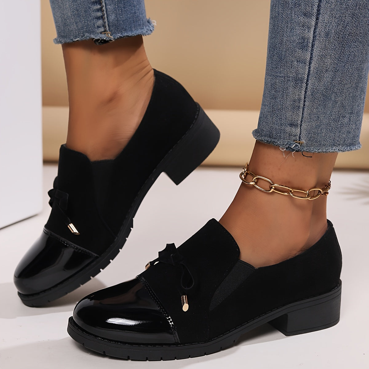 DELACROIX | Mocassins pour femme en cuir verni avec nœud Camille