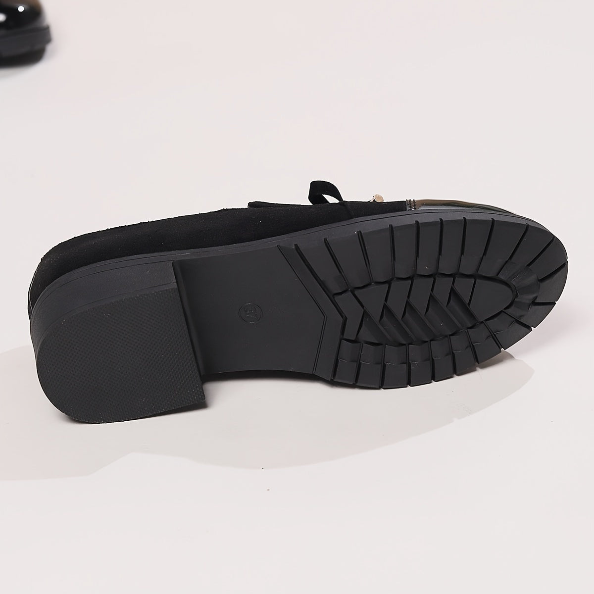 DELACROIX | Mocassins pour femme en cuir verni avec nœud Camille