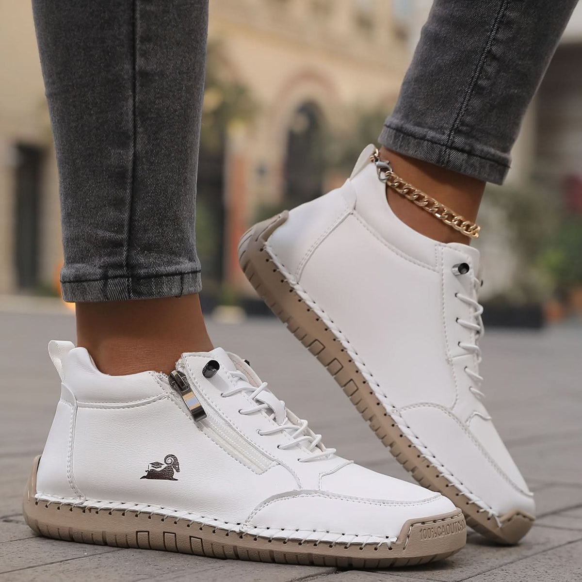 DELACROIX | Chloé Baskets montantes zippées pour femme